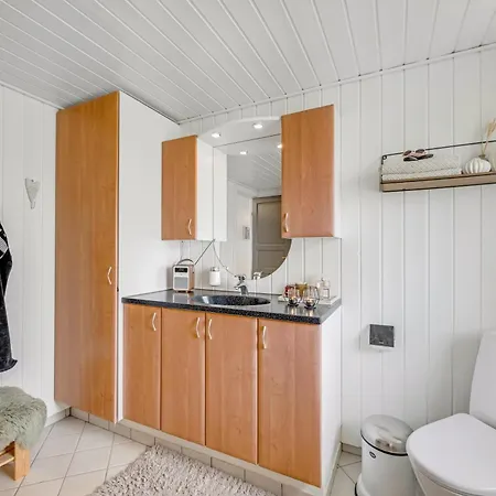 Lovely With A Wilderness Bath, Close To The North Sea And Sondervig Center Feriehus *
