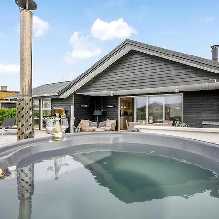 Lovely With A Wilderness Bath, Close To The North Sea And Sondervig Center